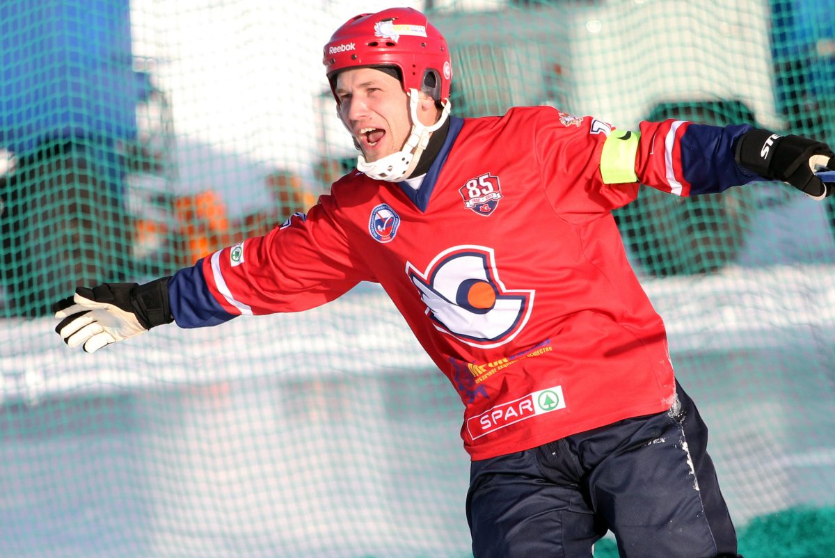 Хоккеисты нижегородского «Старта» вырвали ничью у архангельского «Водника»